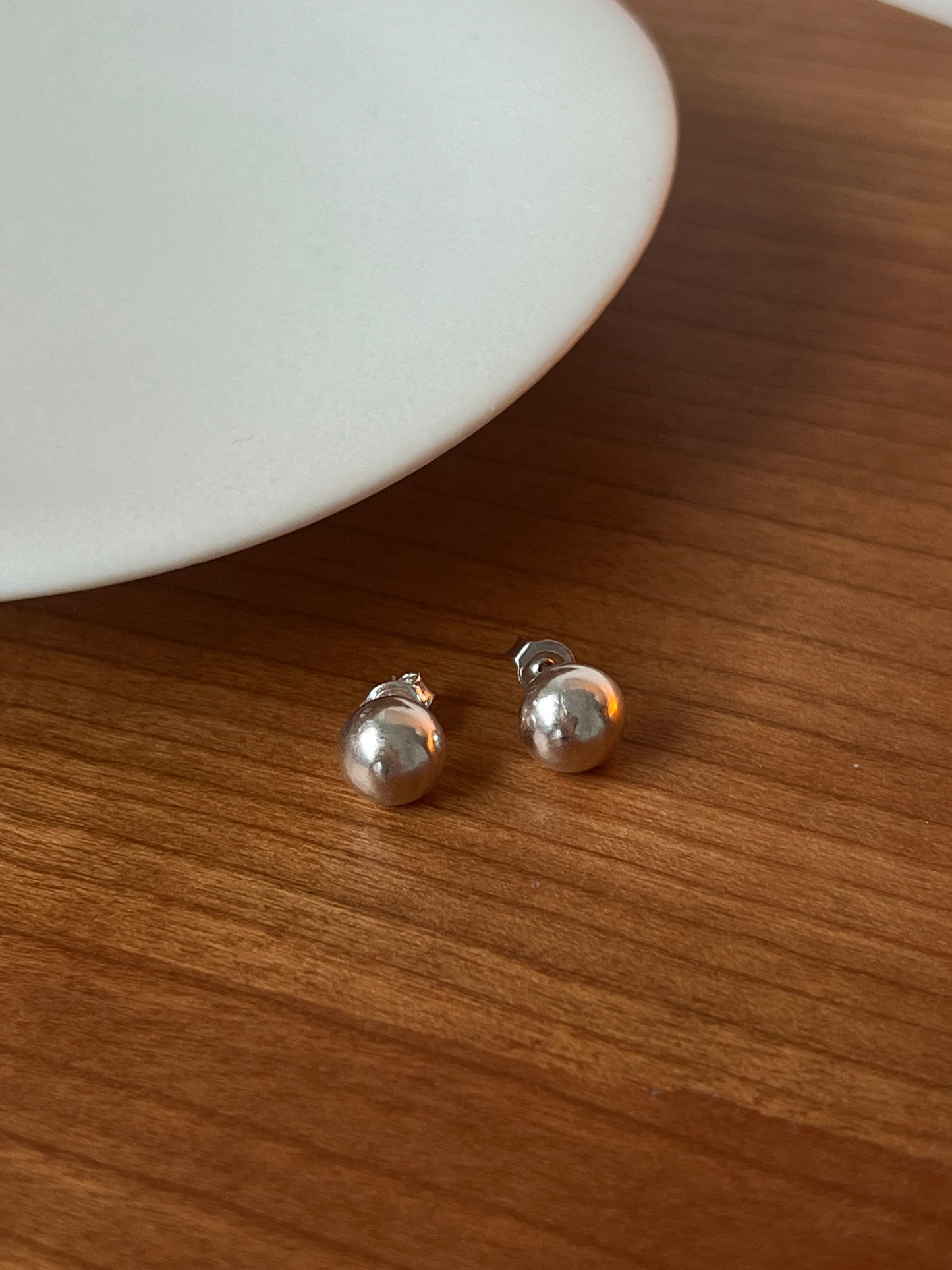 SILVER 8MM BALL EARRING