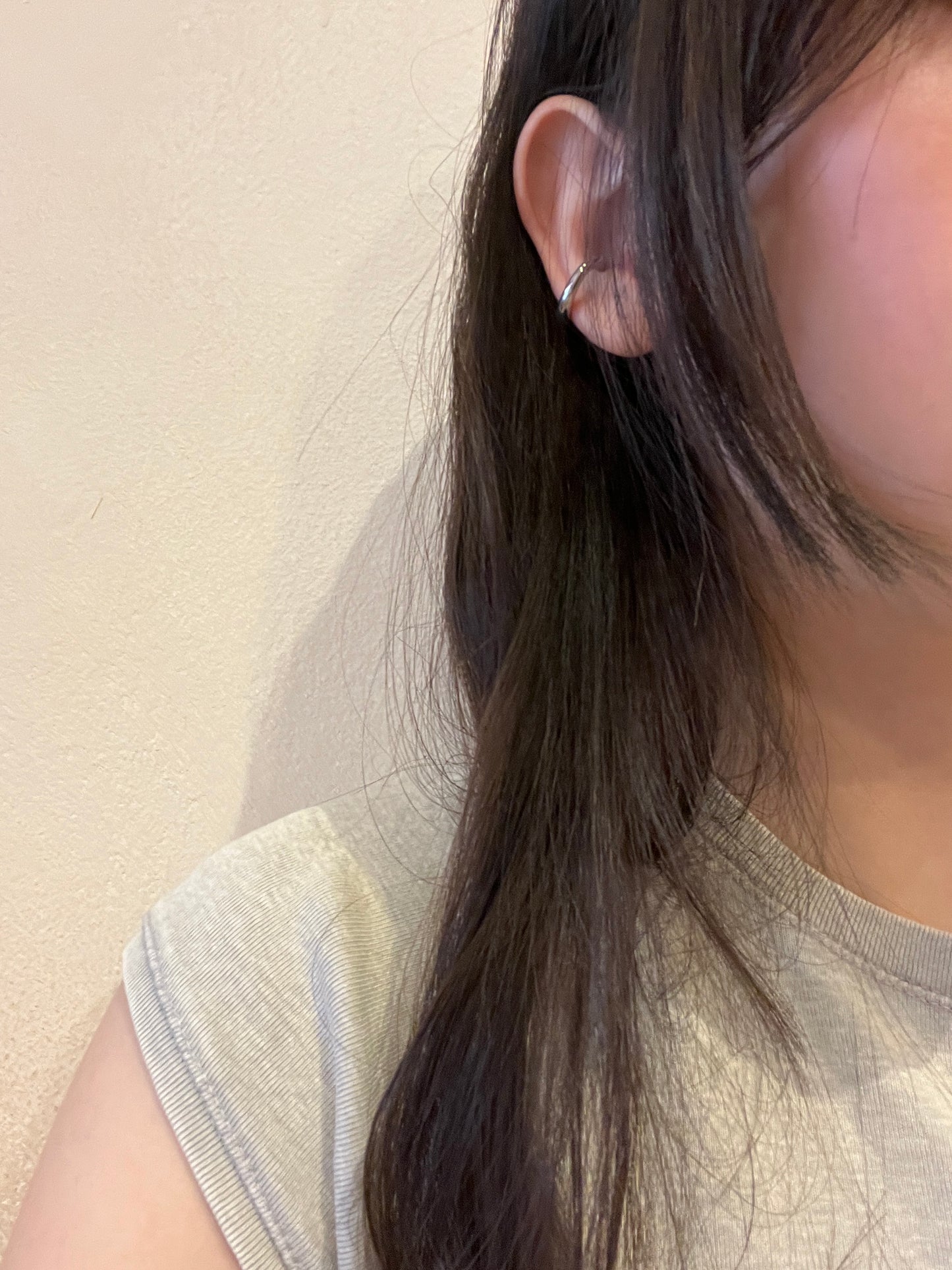 WATER DROPLET EAR CUFF