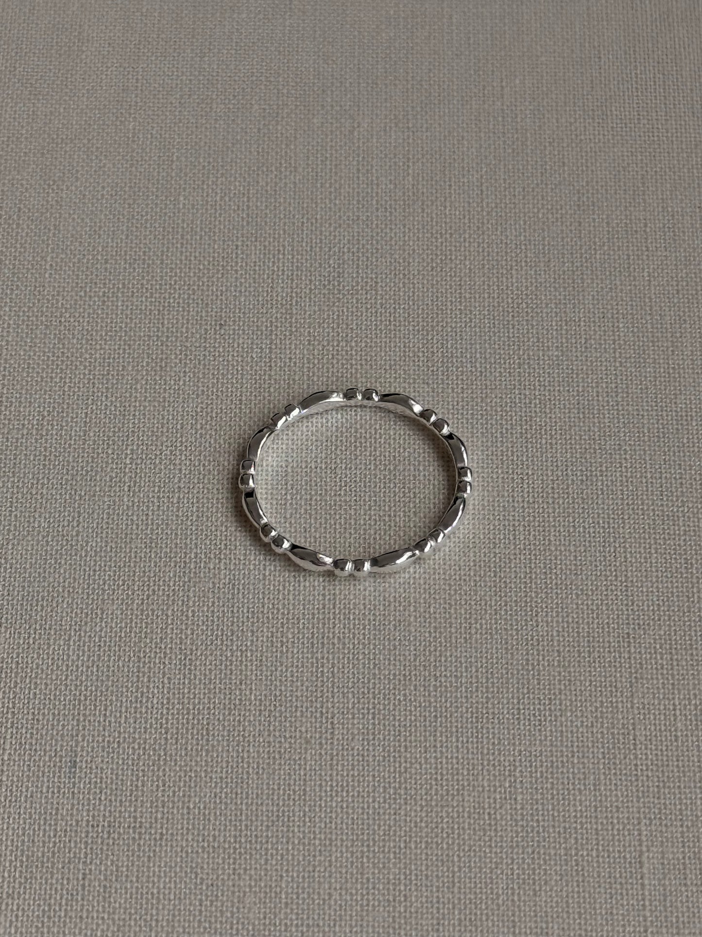 SILVER BEADS RING