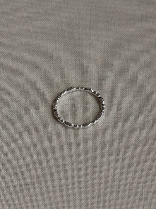 SILVER BEADS RING
