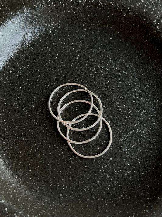 SILVER 1MM RING