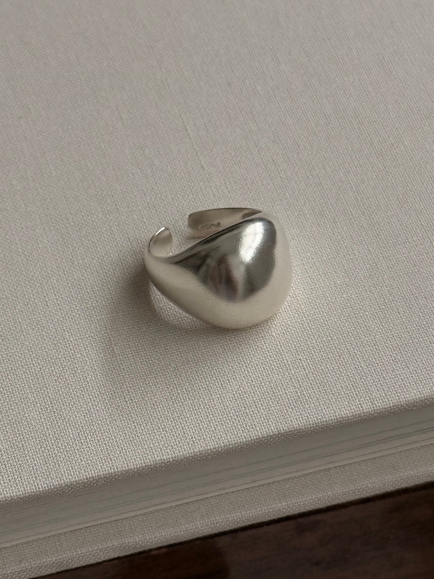 SILVER MATTE CHUBBY RING