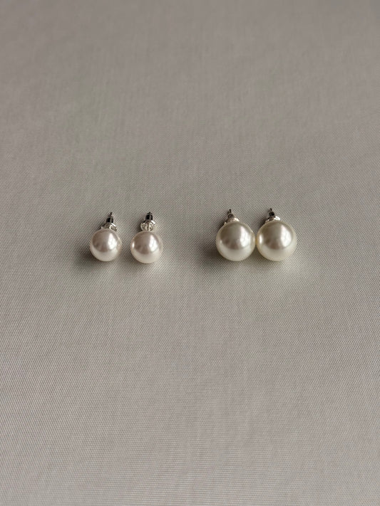 SILVER NEEDLE PEARL EARRING