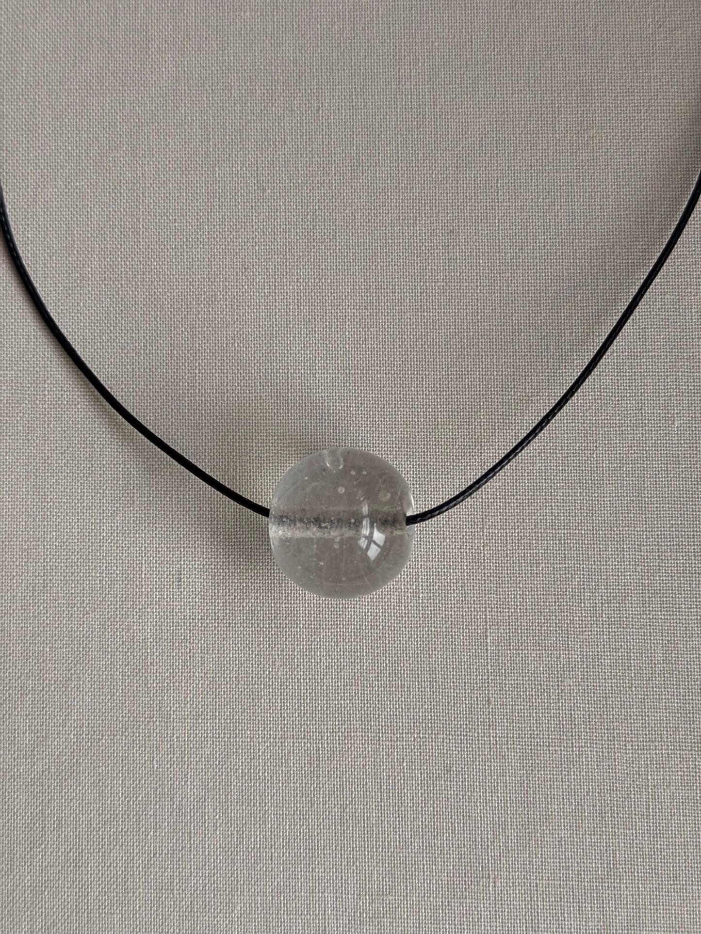 08 CLEAR GLASS NECKLACE