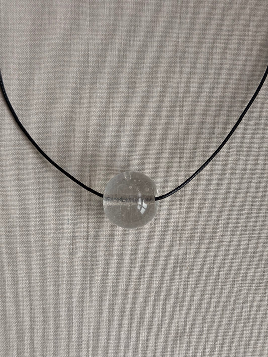 08 CLEAR GLASS NECKLACE