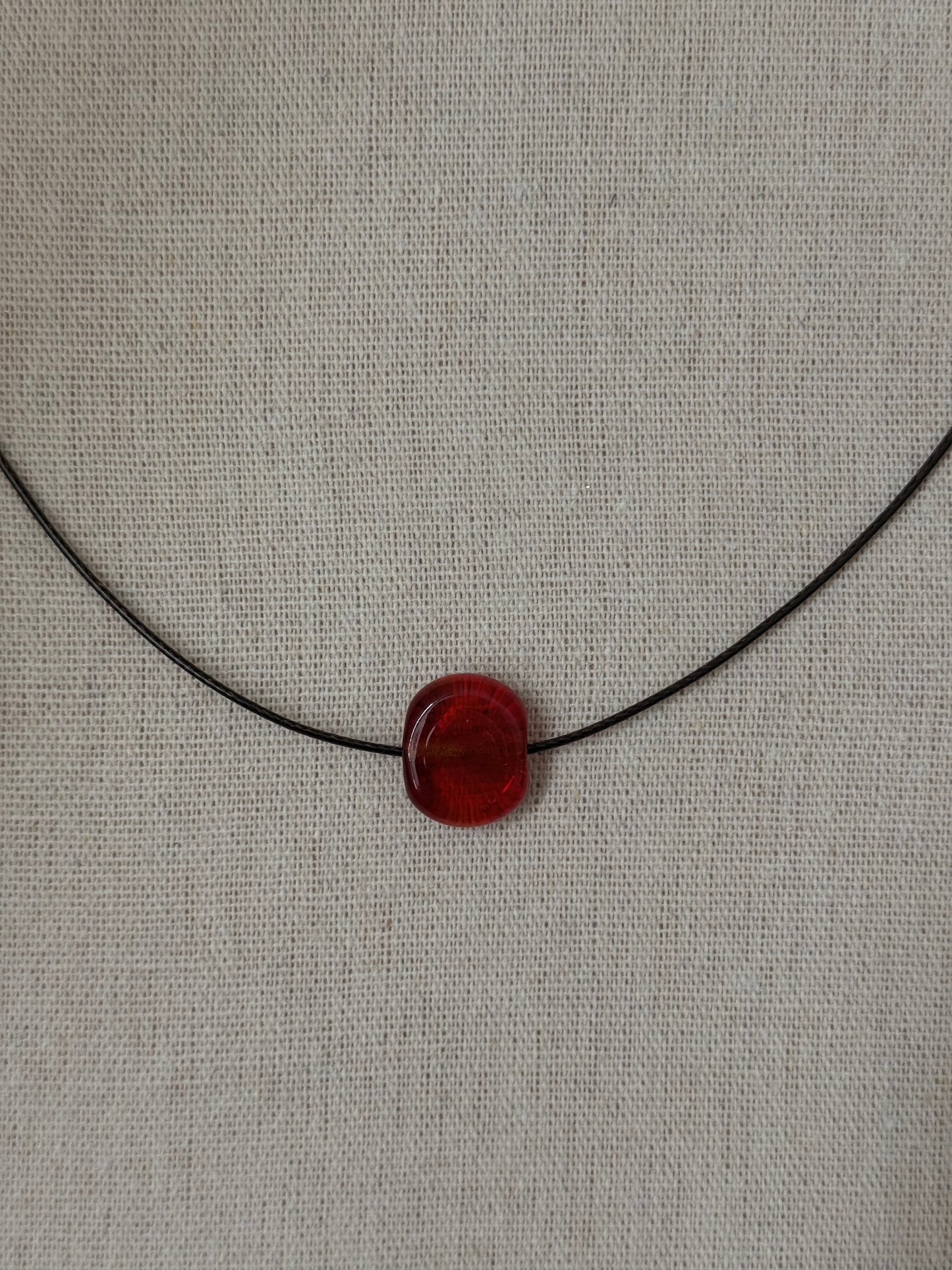 012 TINY RED GLASS NECKLACE