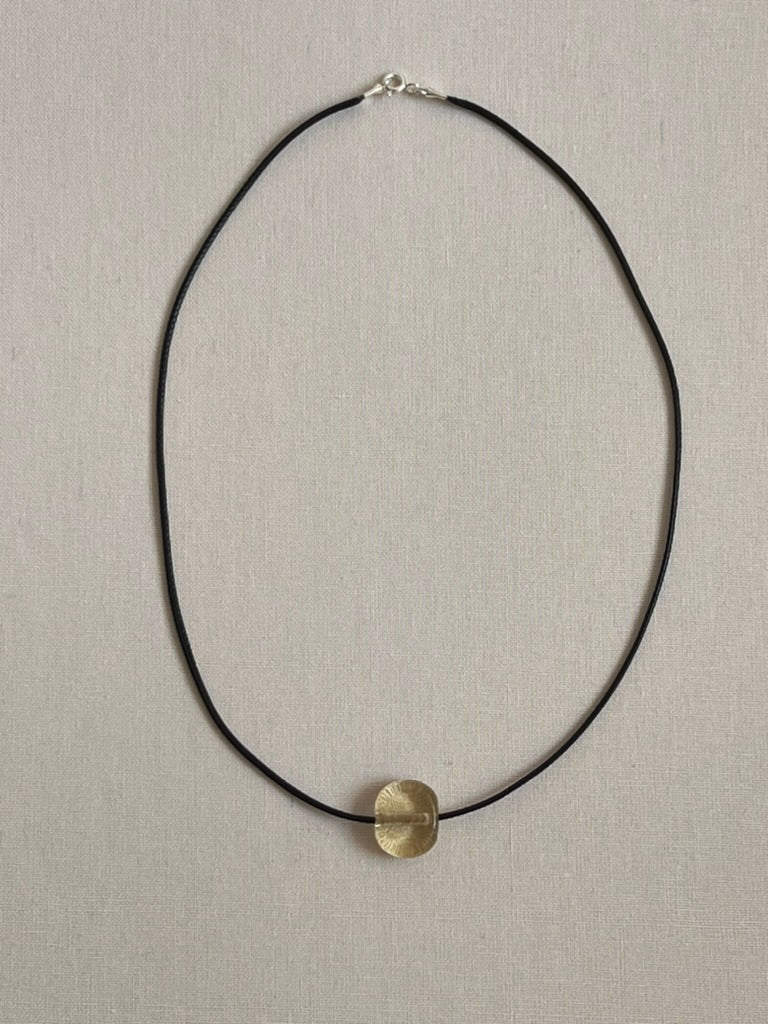 05 TINY CLEAR GLASS NECKLACE