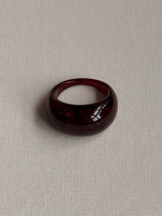 FORMICA RING IN BURGUNDY