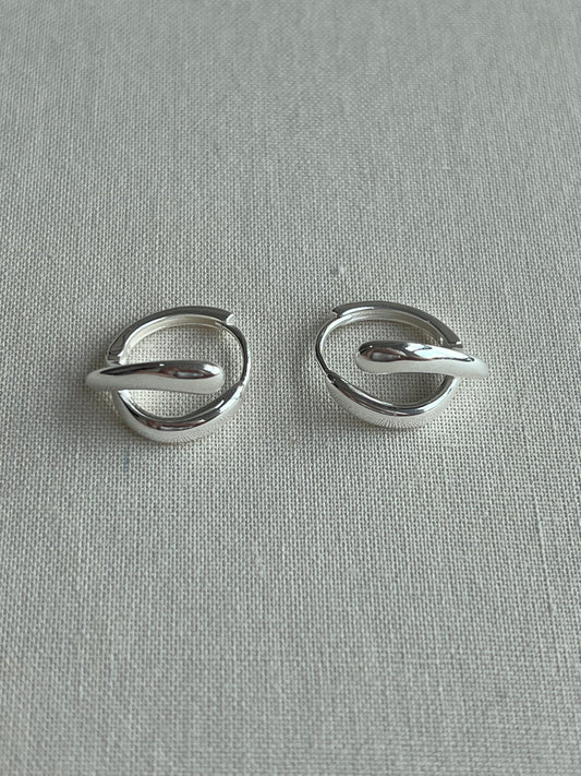 SILVER DUO EARRING