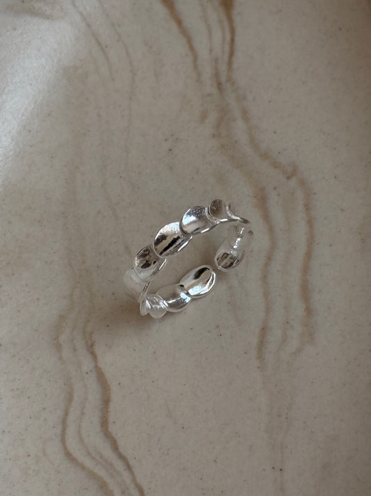 SILVER ROUNDED PINKY RING
