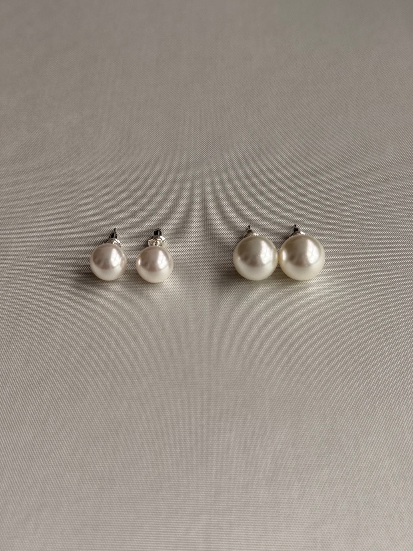 SILVER NEEDLE PEARL EARRING
